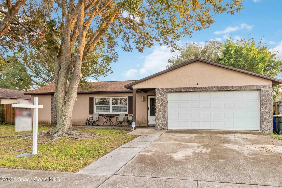 Photo of 1023 Sycamore Drive