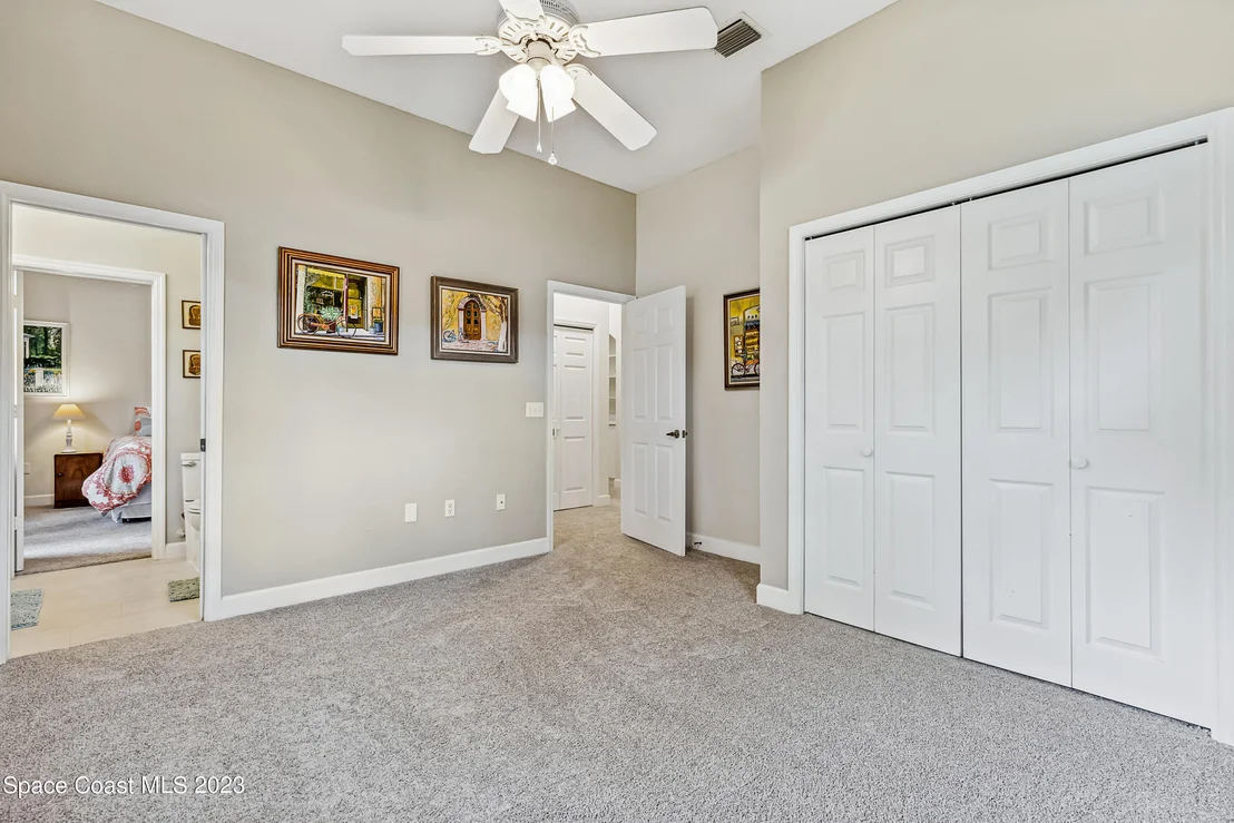 Photo of 1124 Fairlawn Drive