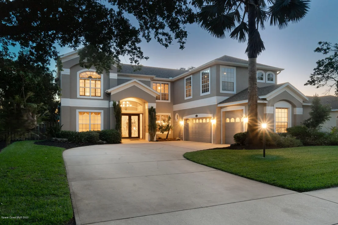 Photo of 5905 Newbury Circle