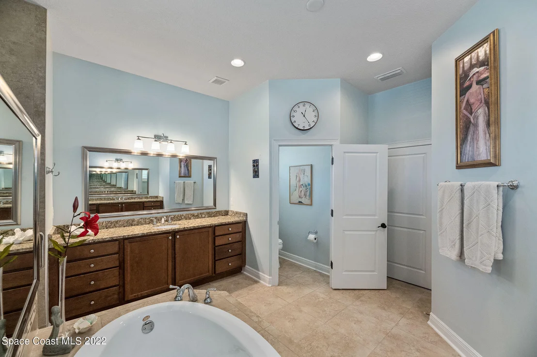 Photo of 130 7th Avenue