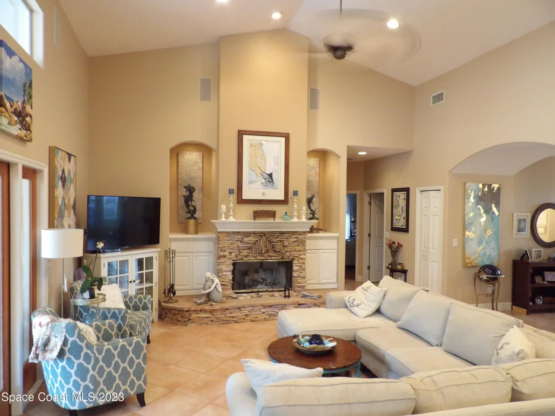 Photo of 401 Mosswood Boulevard