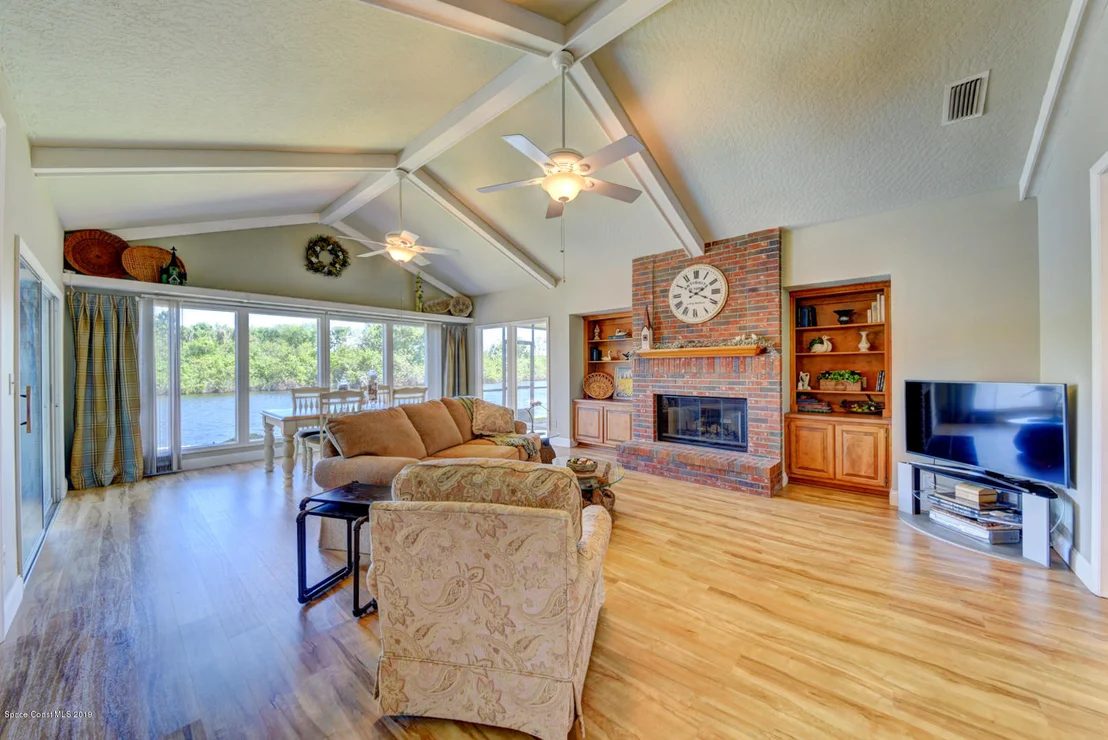 Photo of 521 Spring Lake Drive