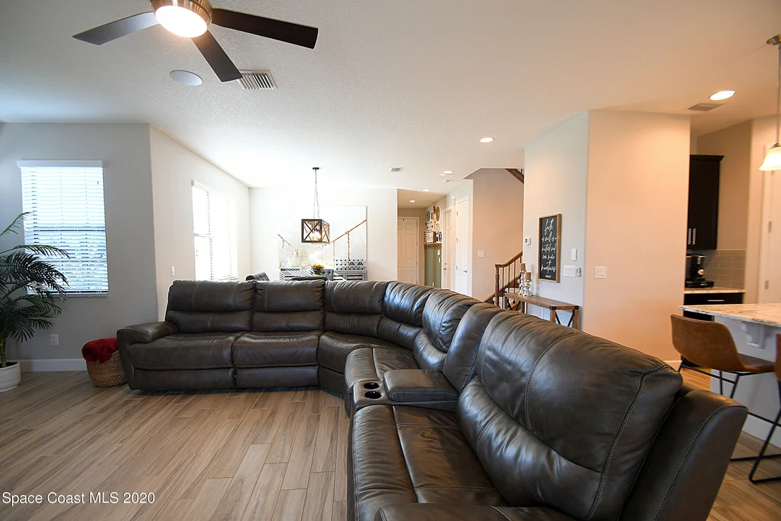 Photo of 2872 Casterton Drive