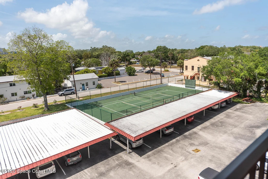 Photo of Unit 507B at 1049 Rockledge Drive