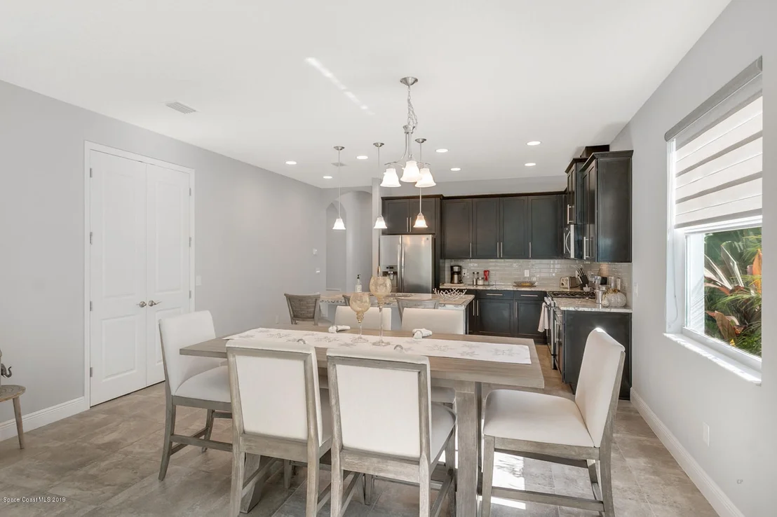 Photo of 2981 Casterton Drive
