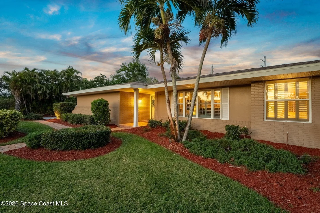 Photo of 704 Malibu Lane