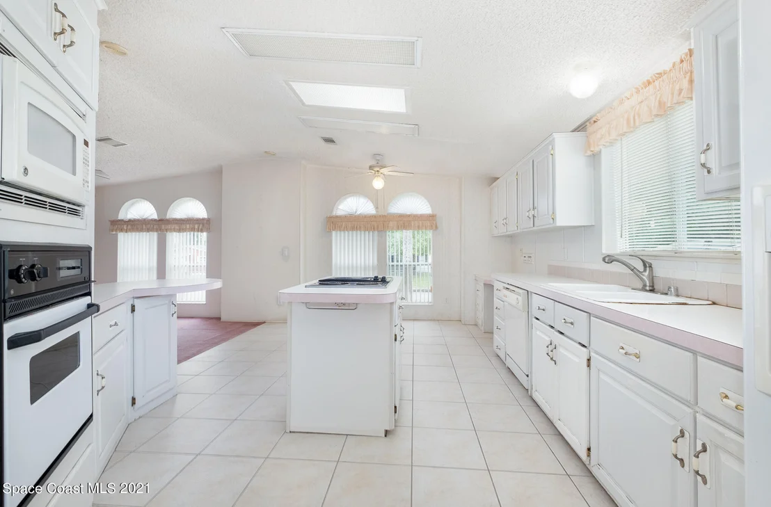 Photo of 133 Vanguard Circle