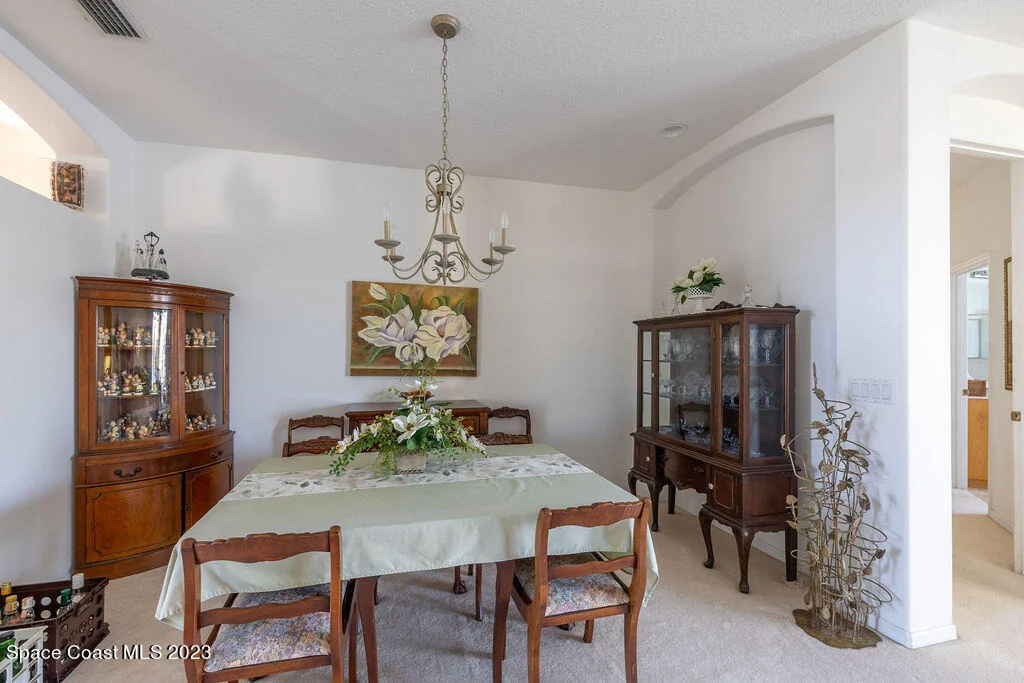 Photo of 4540 Portage Trail