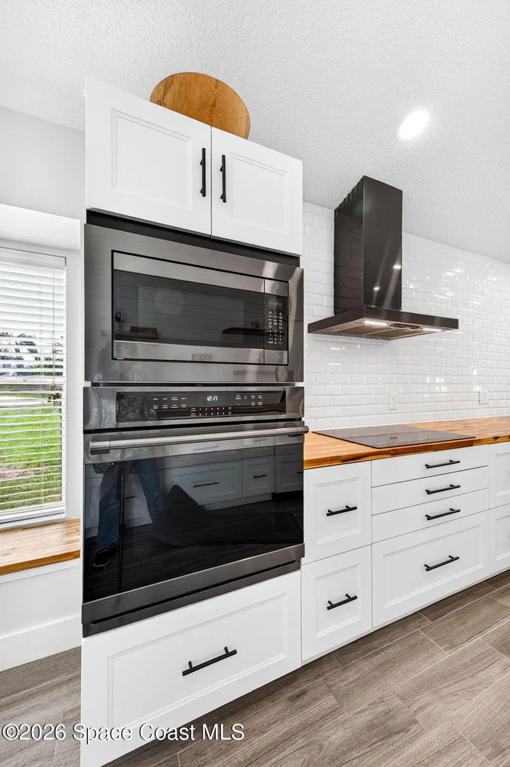 Photo of 2453 Addington Circle