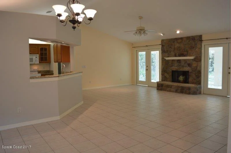 Photo of 869 Shoshone Lane