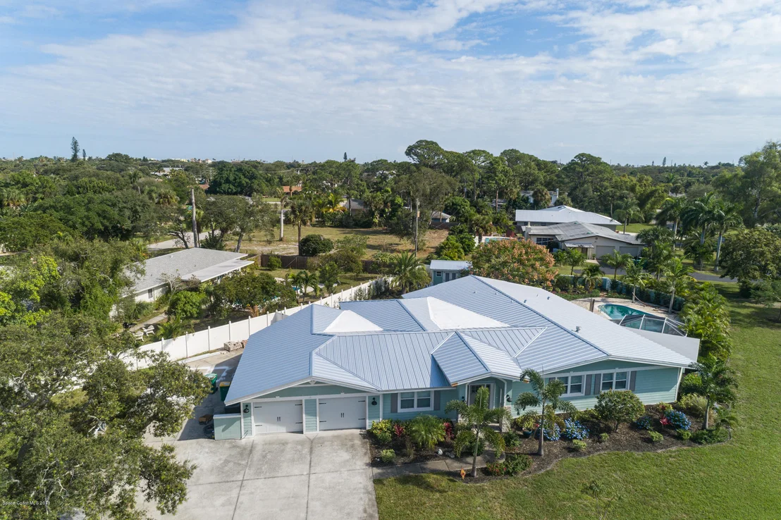 Photo of 905 Magnolia Drive