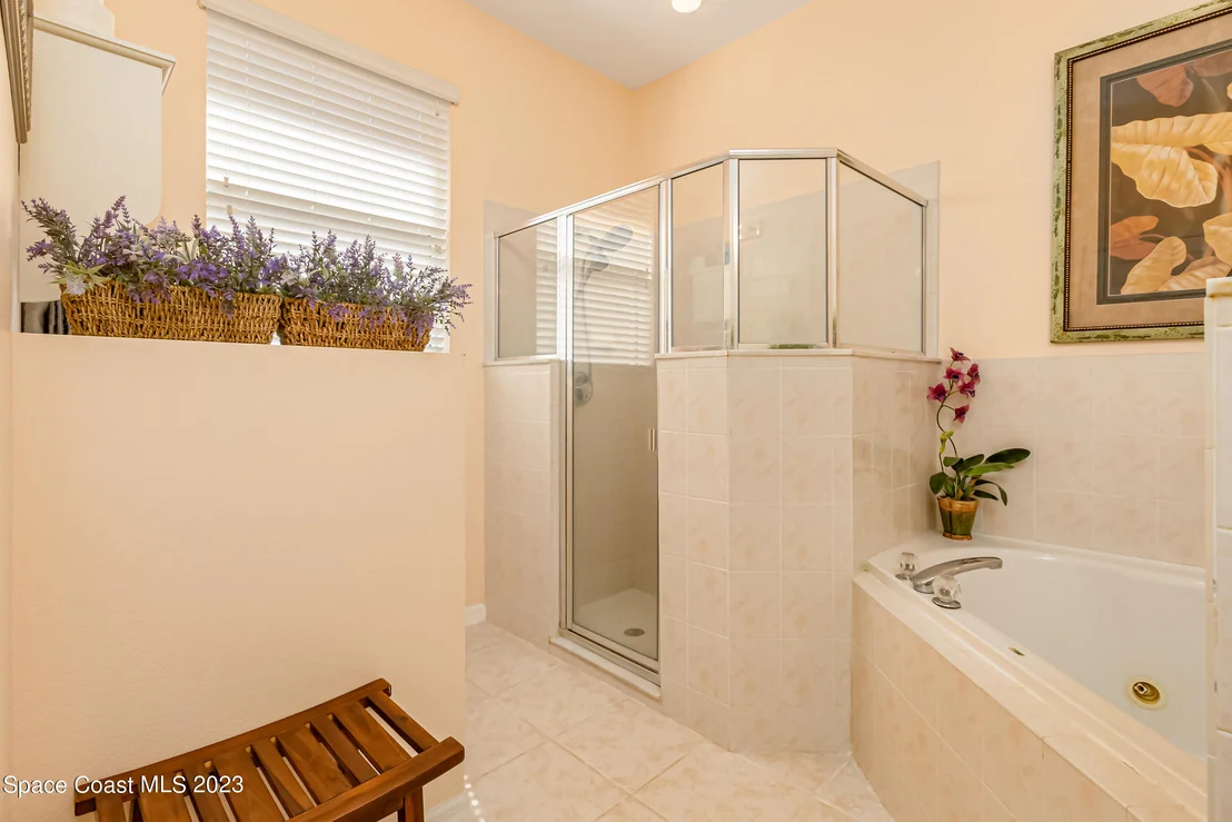 Photo of 4481 Portage Trail