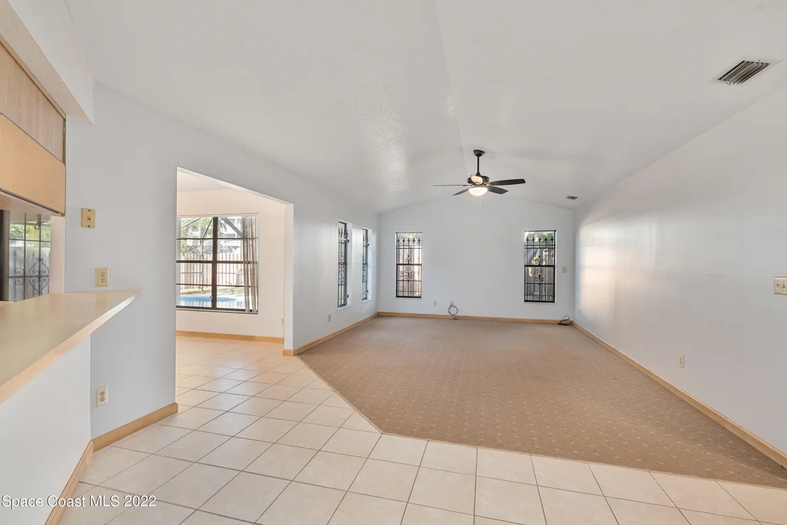 Photo of 4280 Silver Lake Drive