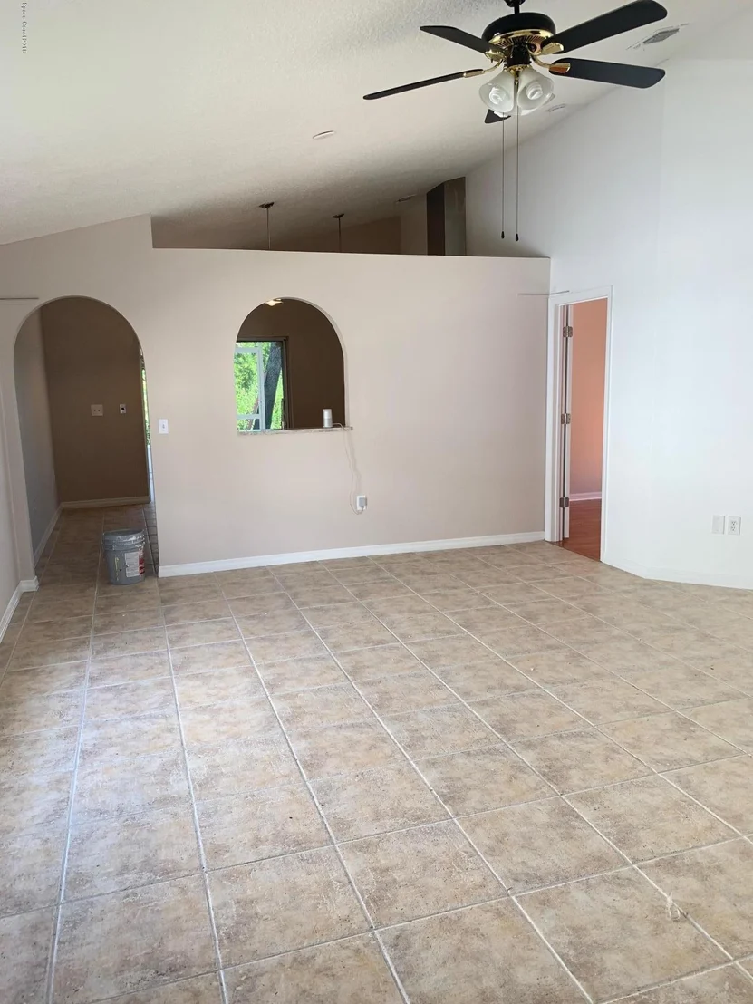 Photo of 2884 Maderia Circle