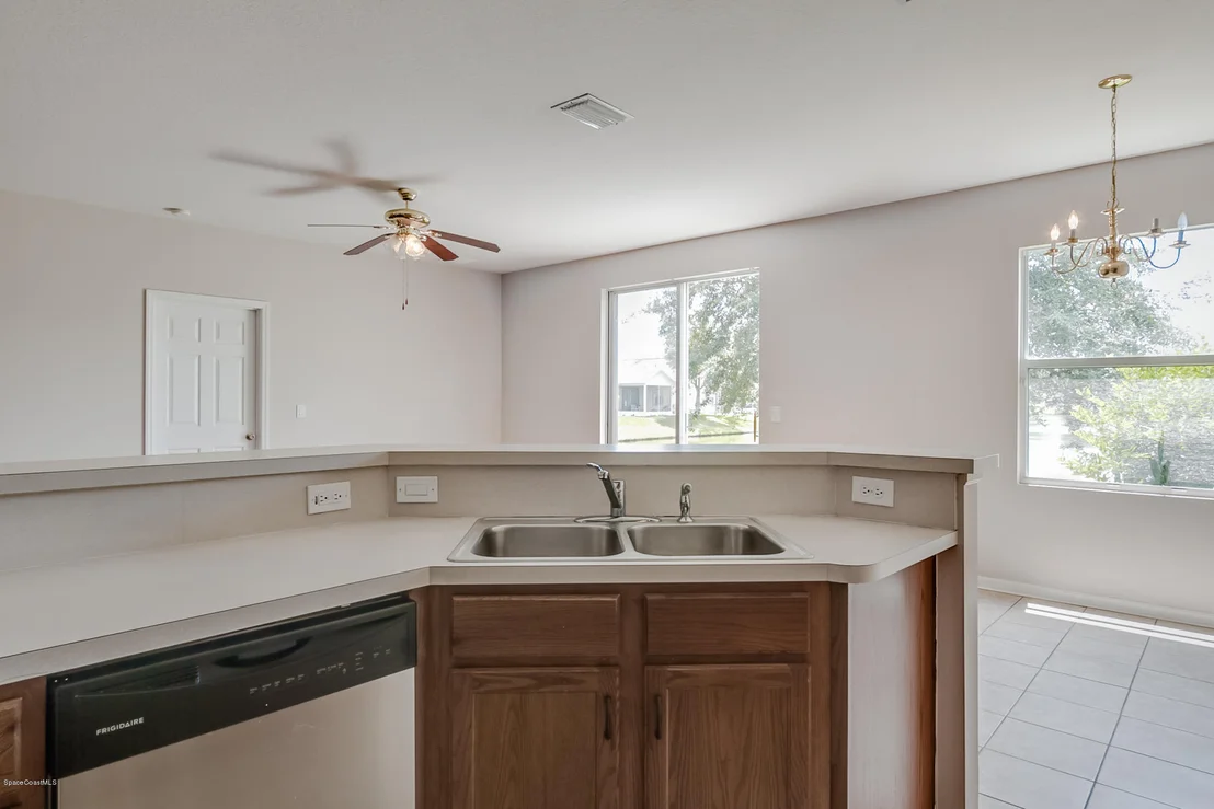 Photo of 621 Cressa Circle