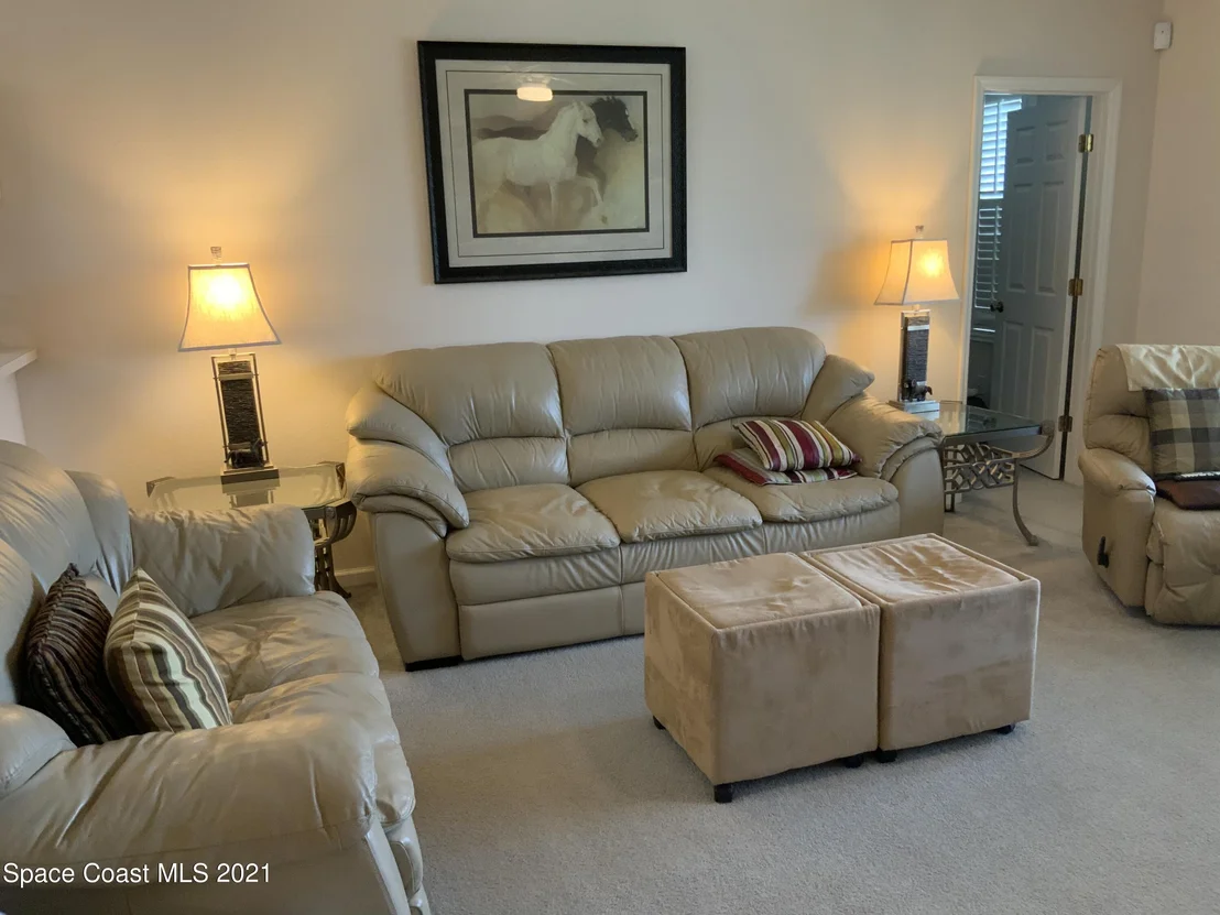 Photo of 3755 Thayer Lane