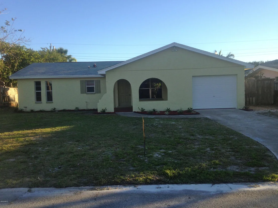 Photo of 451 Coconut Drive