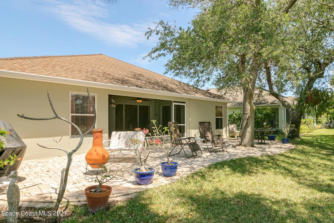 Photo of 829 Tavernier Circle NE