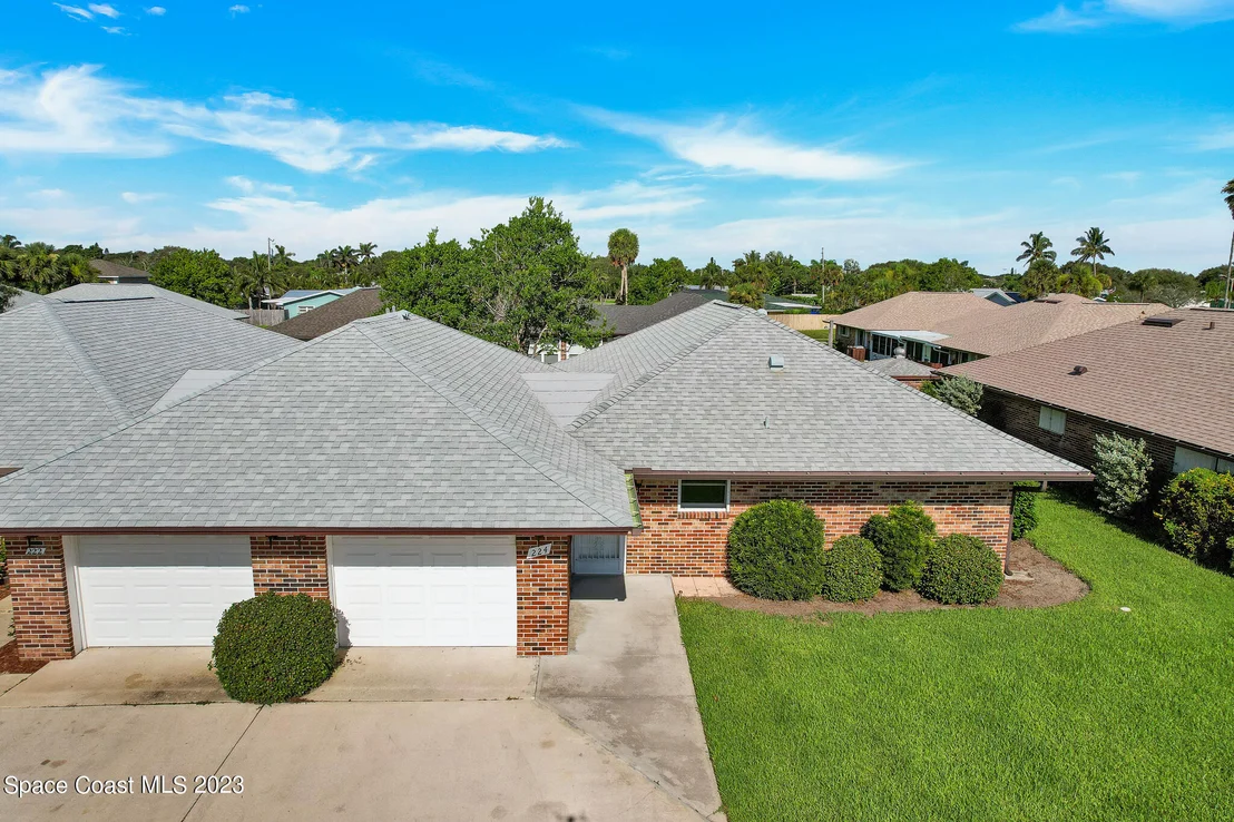 Photo of 224 Chalet Avenue