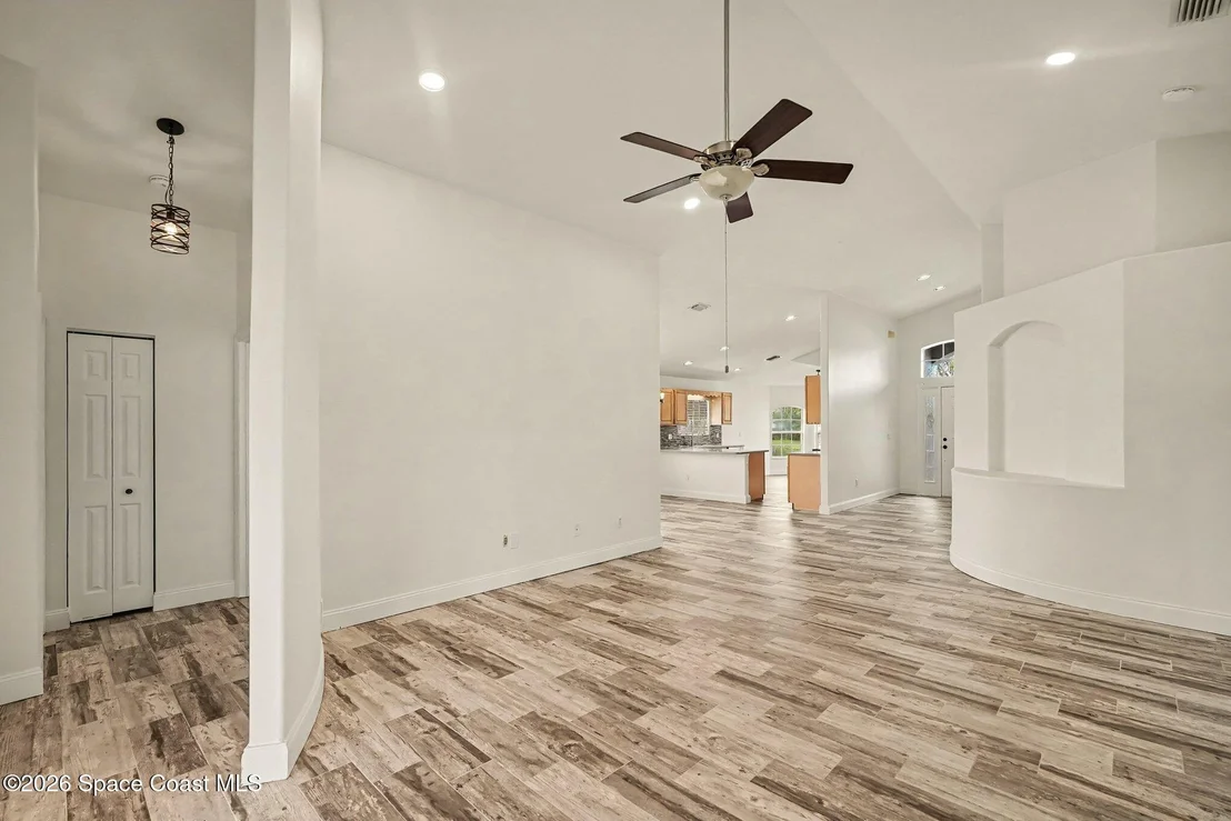 Photo of 2693 Bradfordt Drive