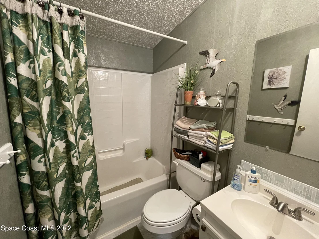 Photo of 303 Buttonwood Court