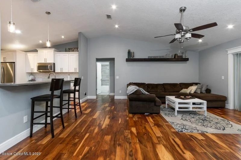 Photo of 6023 Elgin Road