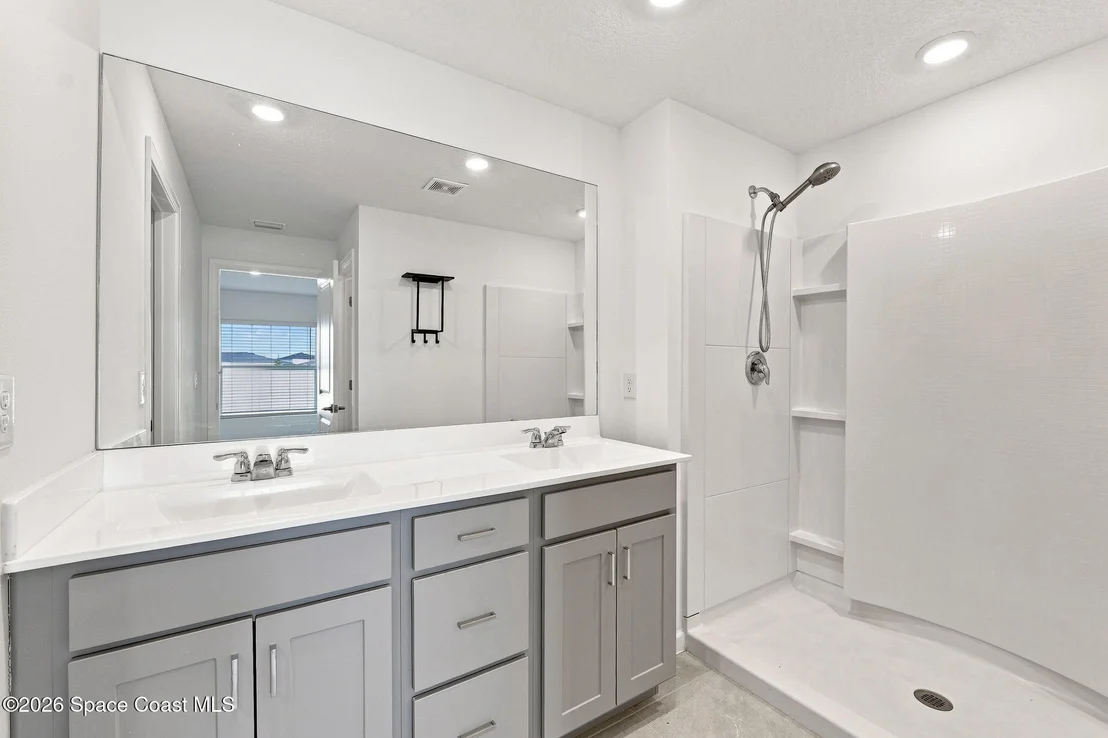 Photo of 1407 Colebrook Circle SW