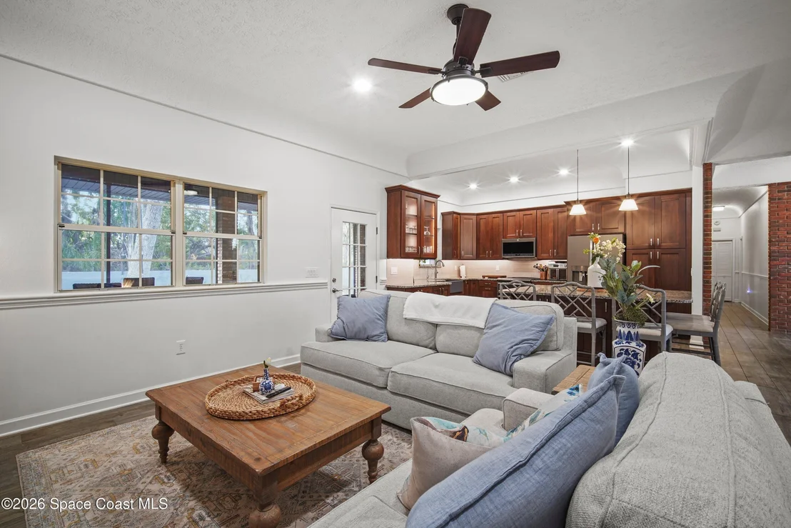 Photo of 572 Lake Ashley Circle
