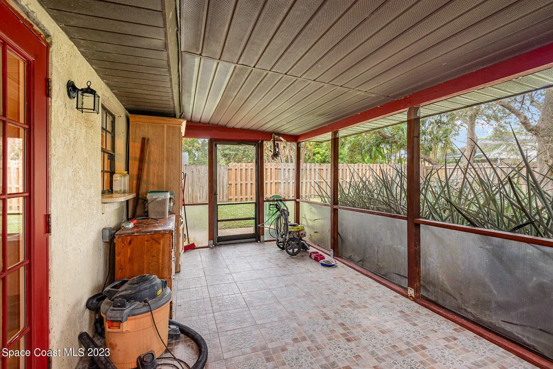 Photo of 6299 Deer Lane