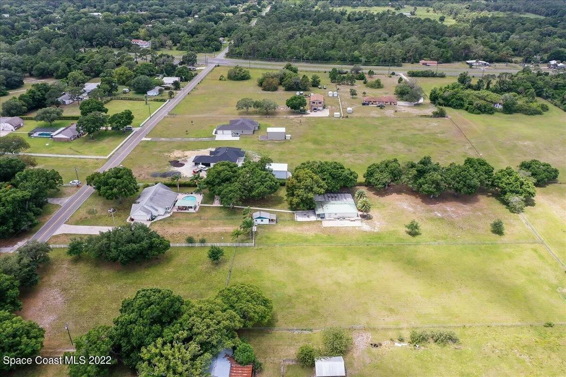 Photo of 3660 Burkholm Road