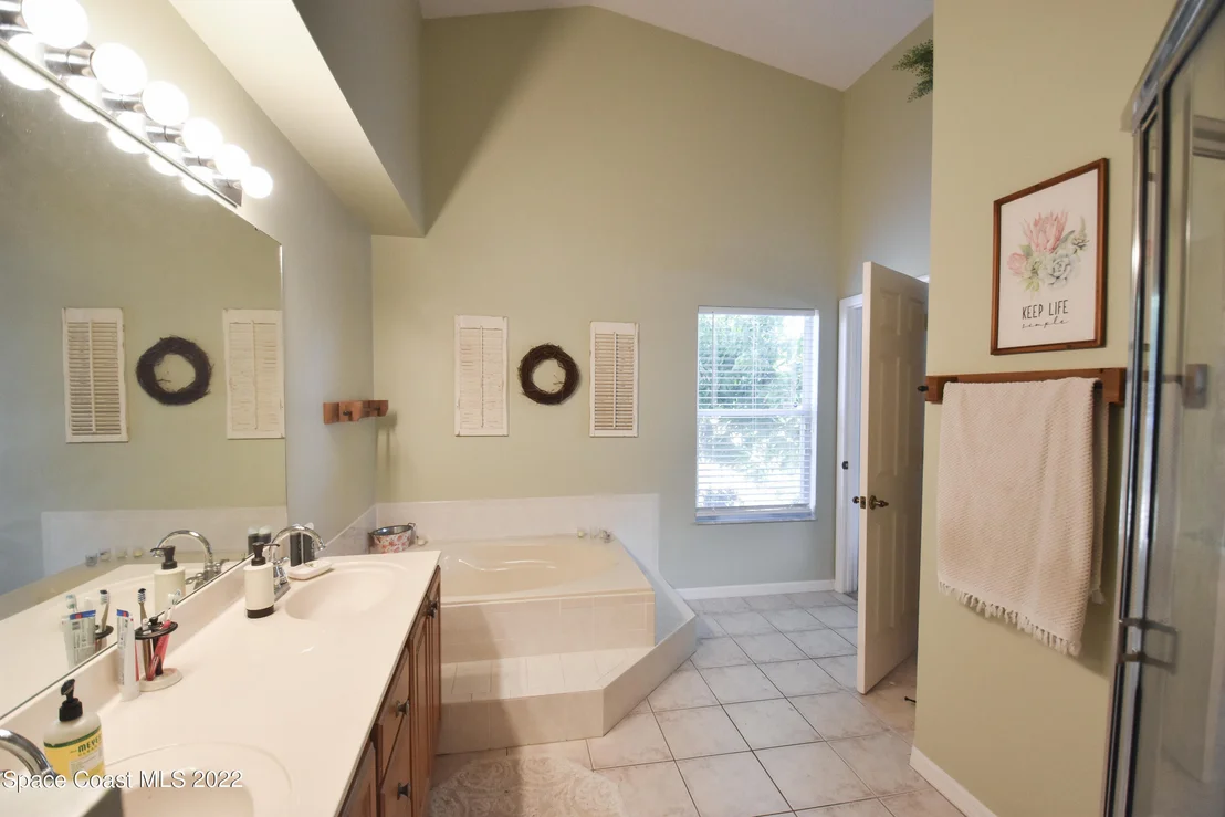 Photo of 2485 Bent Pine Street