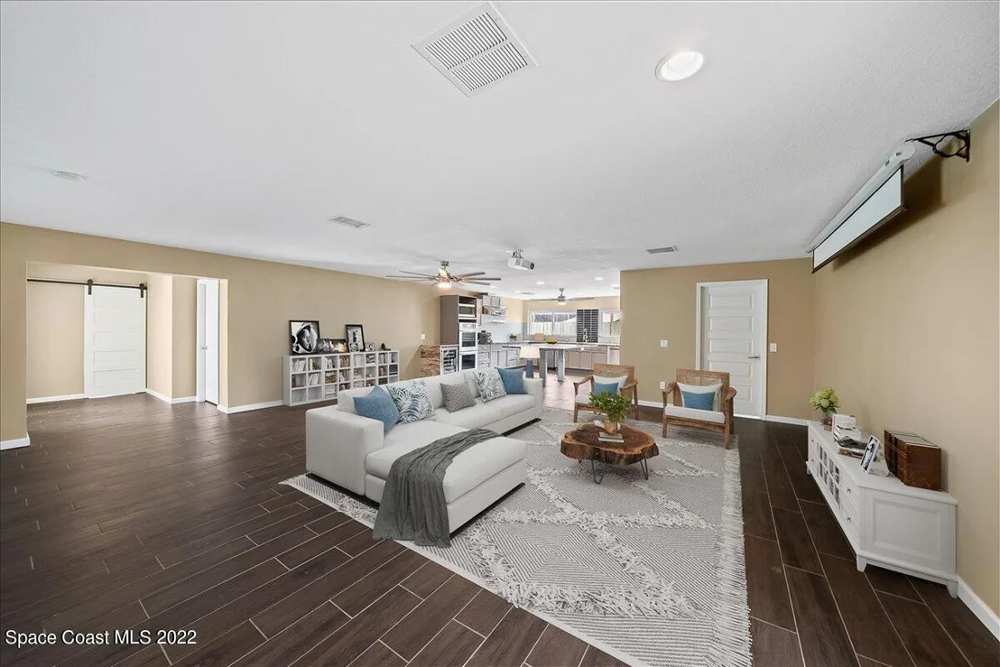 Photo of 239 Sand Pine Road