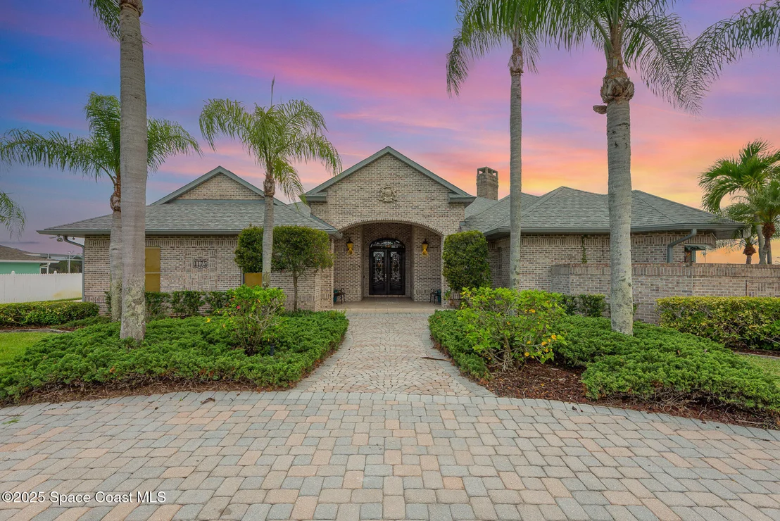 Photo of 1175 Tuckaway Drive
