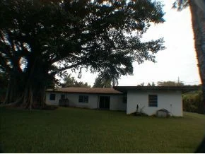 Photo of 1105 S Riverside