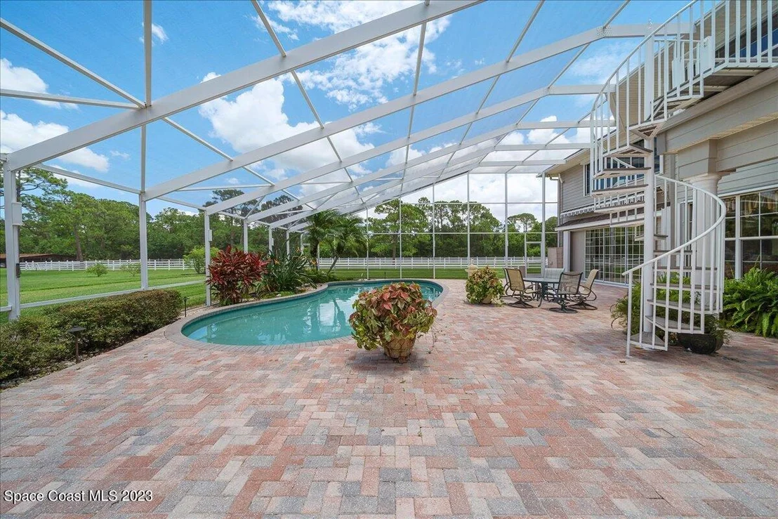 Photo of 4650 Rayburn Road