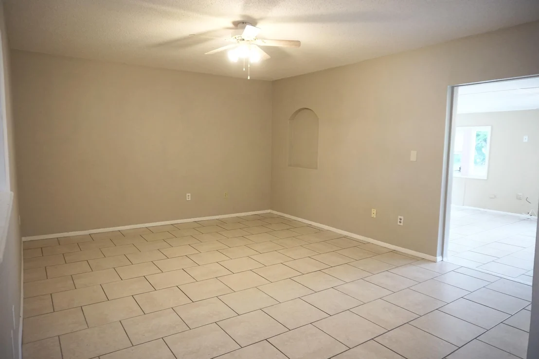 Photo of 971 Fulton Lane NE