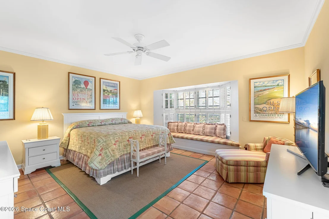 Photo of 680 Ocean Road