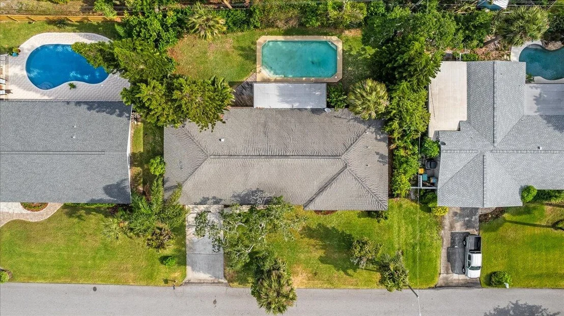 Photo of 550 Seabreeze Drive