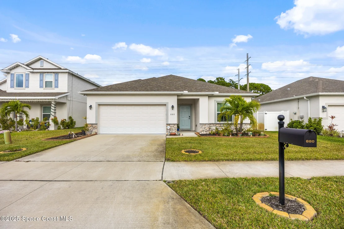 Photo of 880 Covington Court