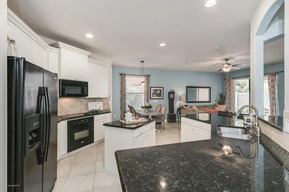 Photo of 384 Point Lobos Drive