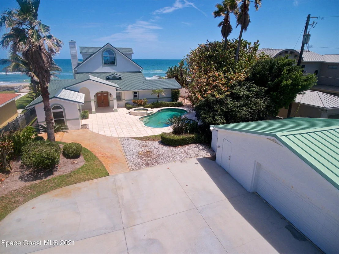 Photo of 2055 N Highway A1a