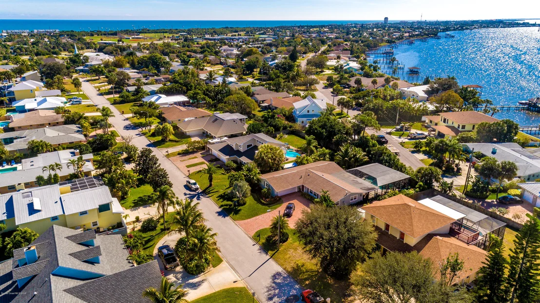 Photo of 413 Riverview Lane
