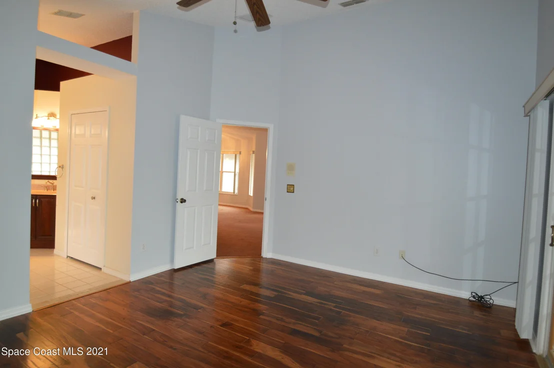 Photo of 3963 Saint Armens Circle