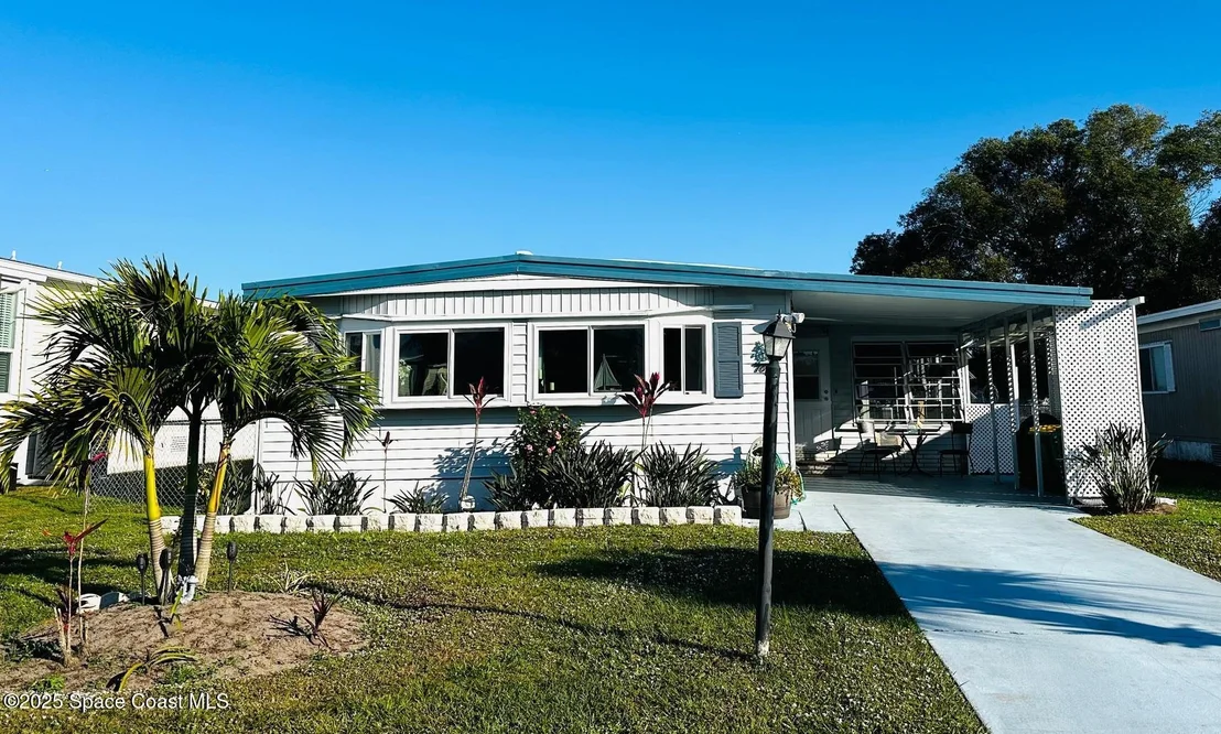 Photo of 708 Lark Drive