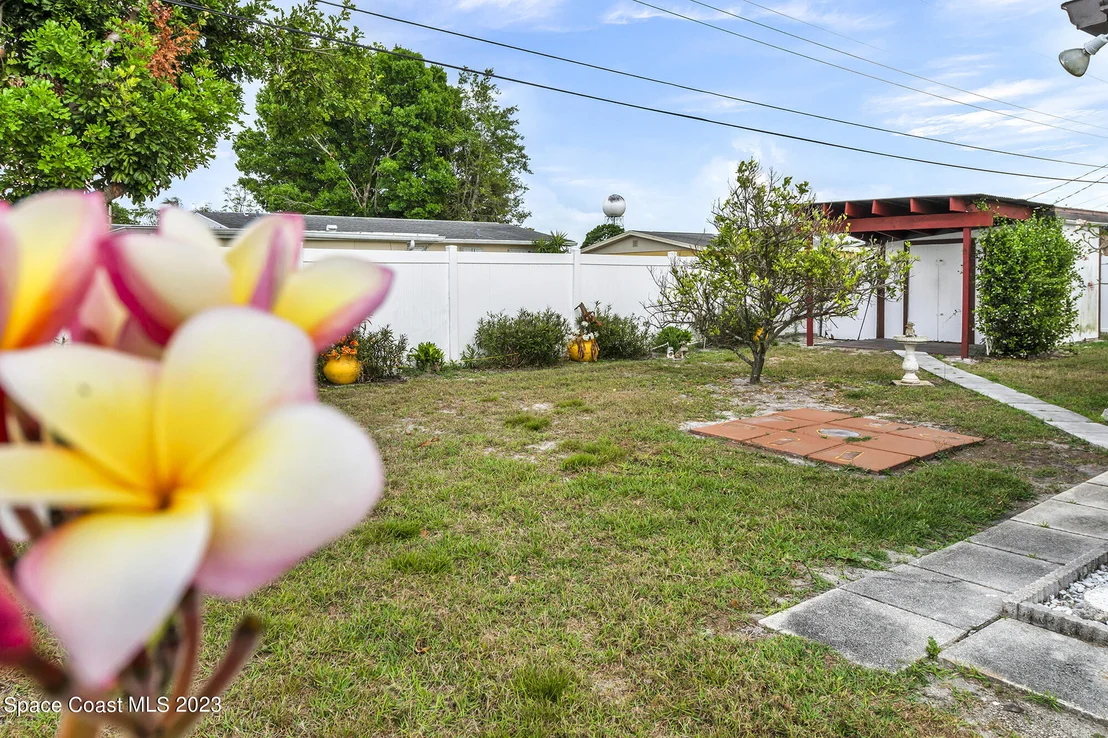 Photo of 521 Buckingham Avenue