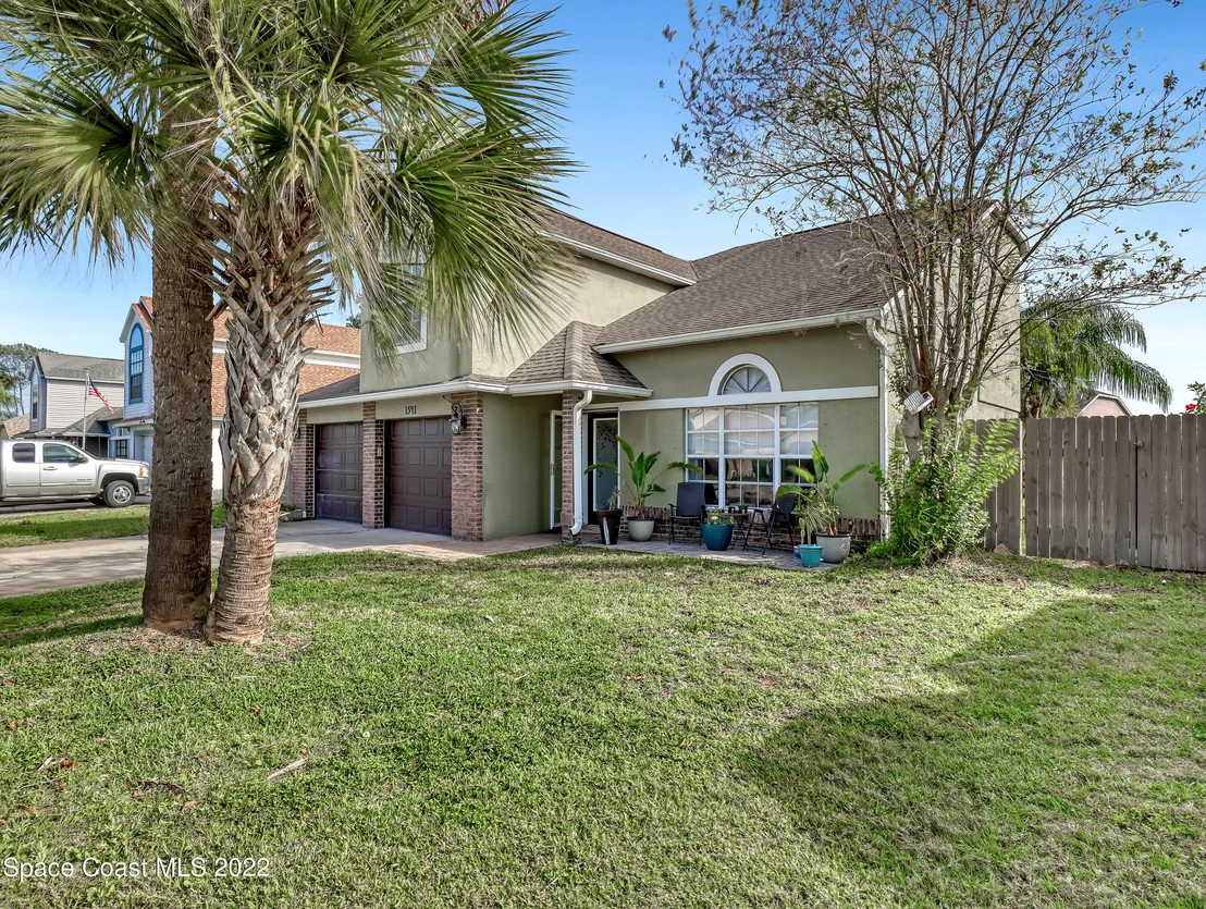 Photo of 1541 Clover Circle