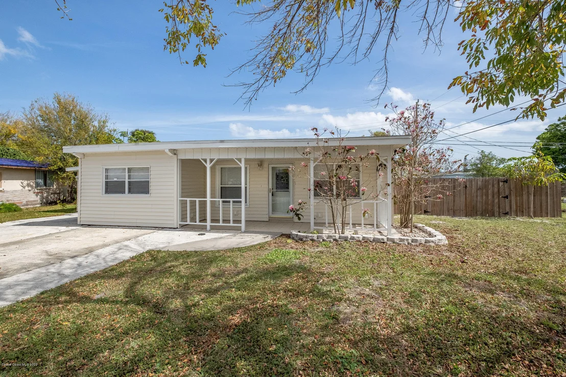 Photo of 1933 Elmwood Drive