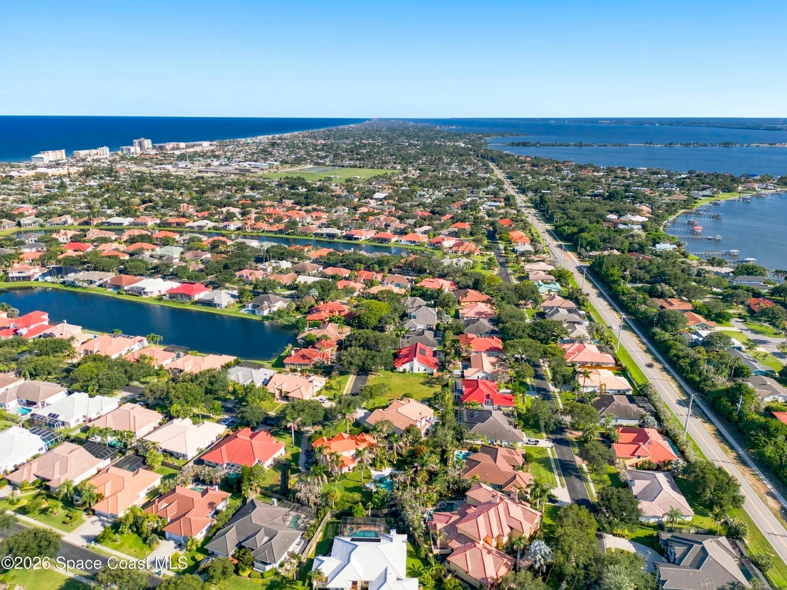 Photo of 565 Newport Drive