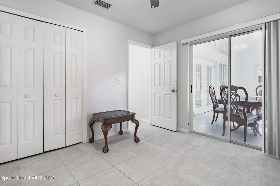 Photo of 2423 Saint Johns Lane