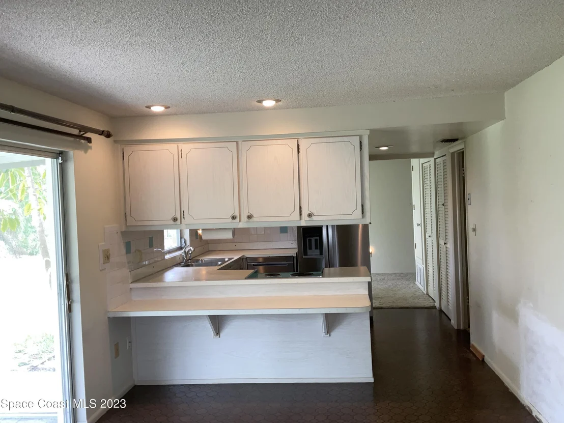Photo of 918 Kings Post Road